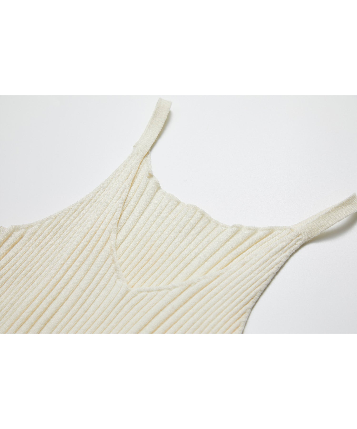 Cropped rib knit V-neck camisole / short length / tank top 
