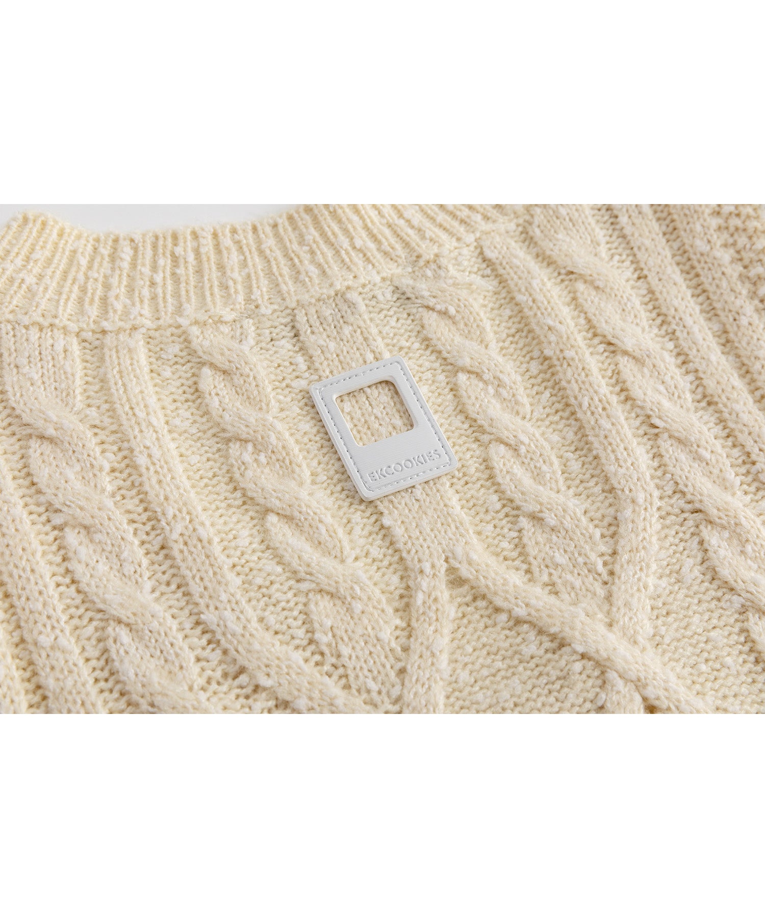 Cable-knit jacquard oversized V-neck knit top 