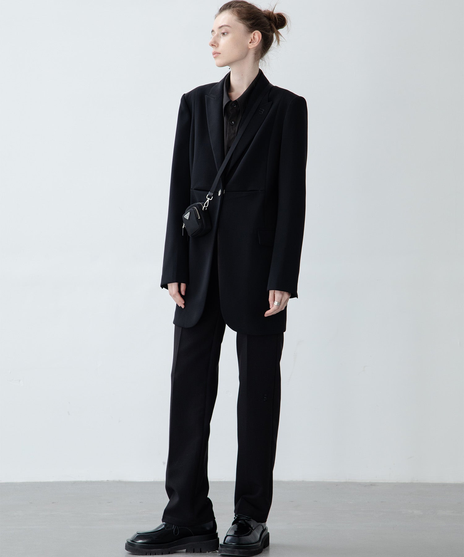 Box silhouette long tailored jacket